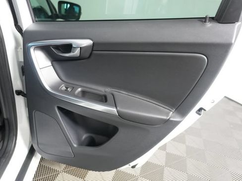 Used 2016 Volvo XC60 T5 Premier AWD/4WD image 33