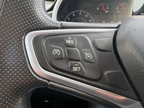 Used 2022 Chevrolet Malibu LT FWD image 21