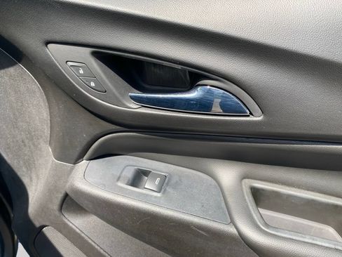 Used 2019 Chevrolet Equinox LT AWD/4WD image 12