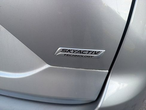 Used 2018 MAZDA CX-5 Sport w/ I-ACTIVSENSE Package image 11