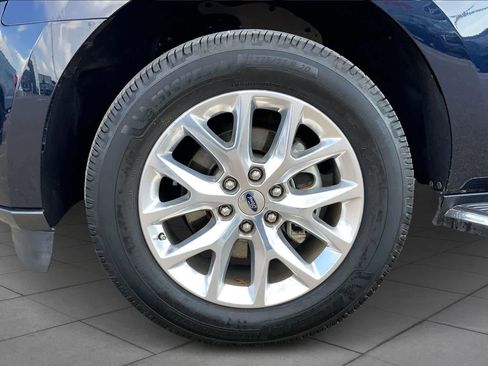 Certified 2021 Ford Expedition Max XLT image 10