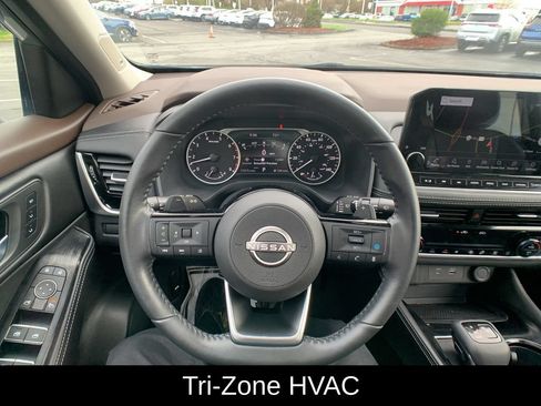 Certified 2023 Nissan Rogue SL w/ SL Premium Package AWD/4WD image 16
