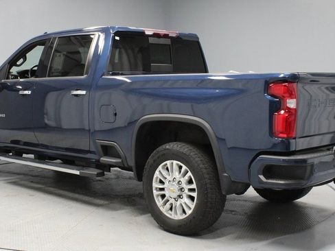 Used 2022 Chevrolet Silverado 3500 High Country image 5