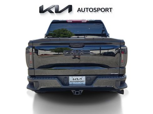 Used 2026 GMC Sierra 1500 Elevation RWD image 9