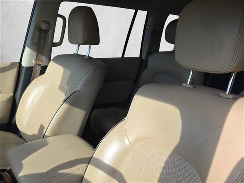 Used 2021 Nissan Armada SL w/ Captain's Chairs Package image 18