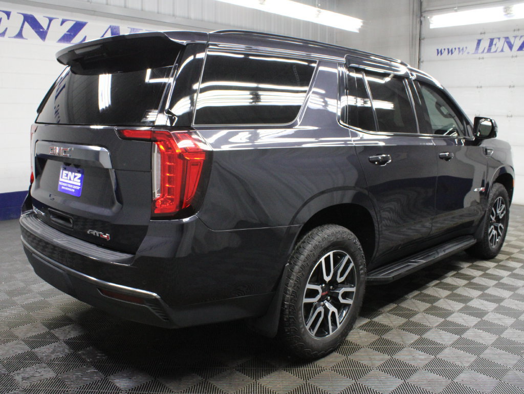 Used 2024 GMC Yukon AT4 w/ Technology Package AWD/4WD image 6