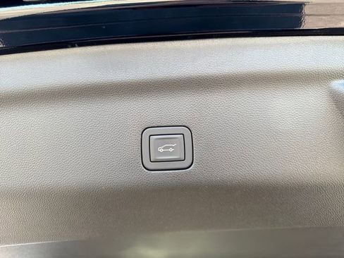 New 2026 Chevrolet Tahoe High Country AWD/4WD image 8