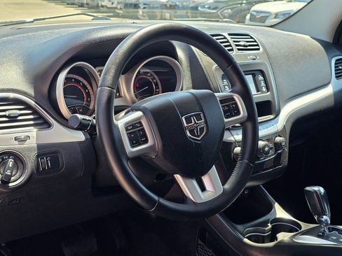 Used 2016 Dodge Journey Crossroad FWD image 19