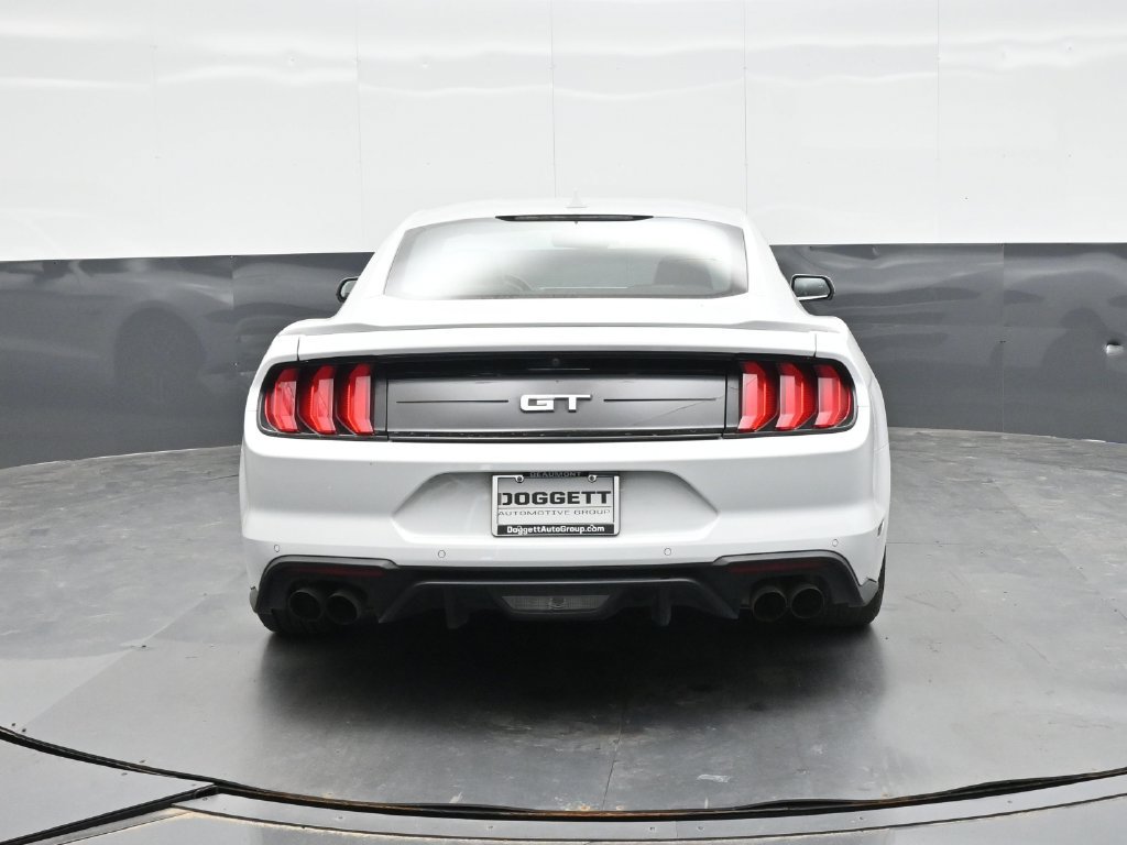 Used 2022 Ford Mustang GT Premium w/ Equipment Group 401A RWD image 3