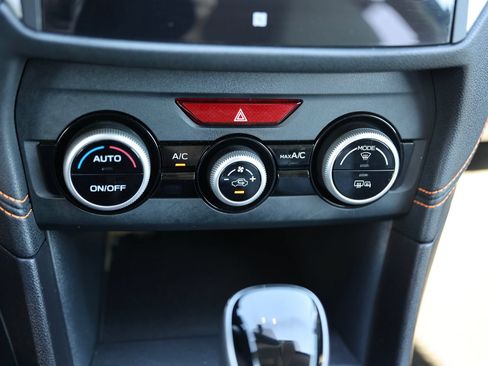 Used 2018 Subaru Crosstrek 2.0i Limited AWD/4WD image 25