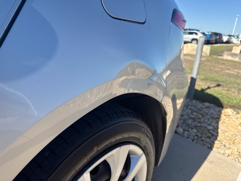 Used 2021 Toyota Corolla LE FWD image 15