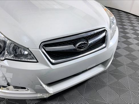 Used 2012 Subaru Legacy 2.5i Premium AWD/4WD image 34