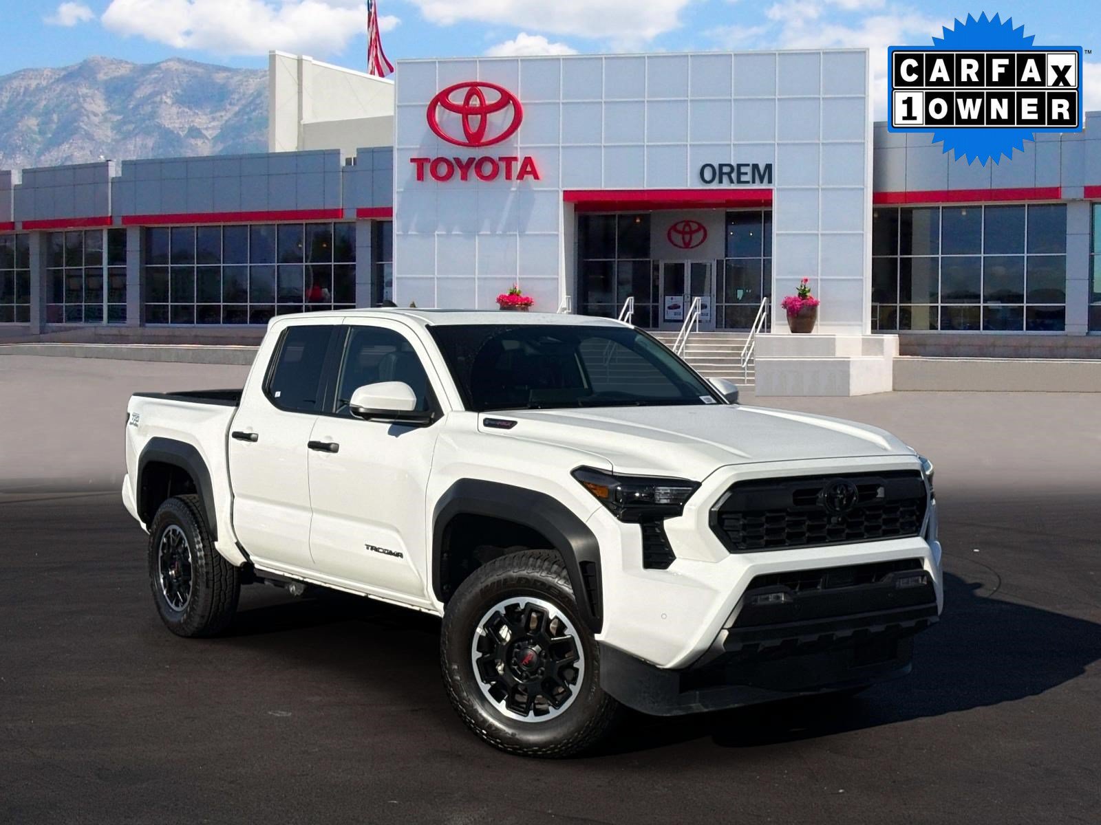Used 2026 Toyota Tacoma TRD Off-Road w/ TRD Off Road Premium Package AWD/4WD image 1
