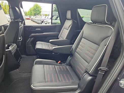 Used 2025 GMC Yukon AT4 Ultimate AWD/4WD image 14