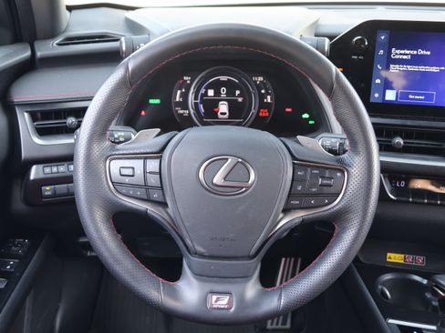 Used 2023 Lexus UX 250h F Sport FWD image 18