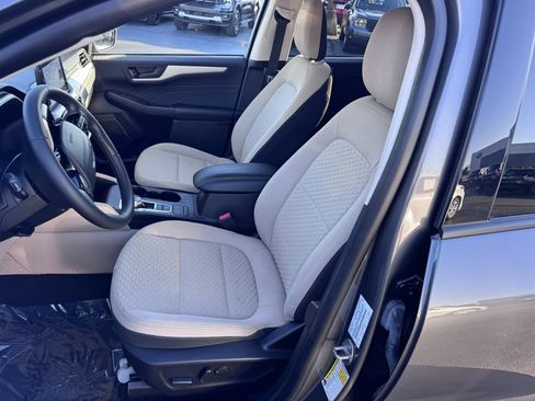 Used 2022 Ford Escape SE w/ Convenience Package image 18