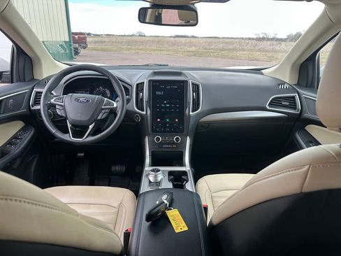 Used 2024 Ford Edge SEL w/ Convenience Package image 25
