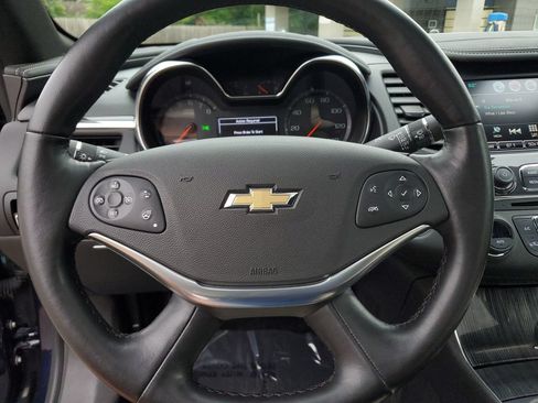 Used 2017 Chevrolet Impala Premier w/ Enhanced Convenience Package FWD image 19