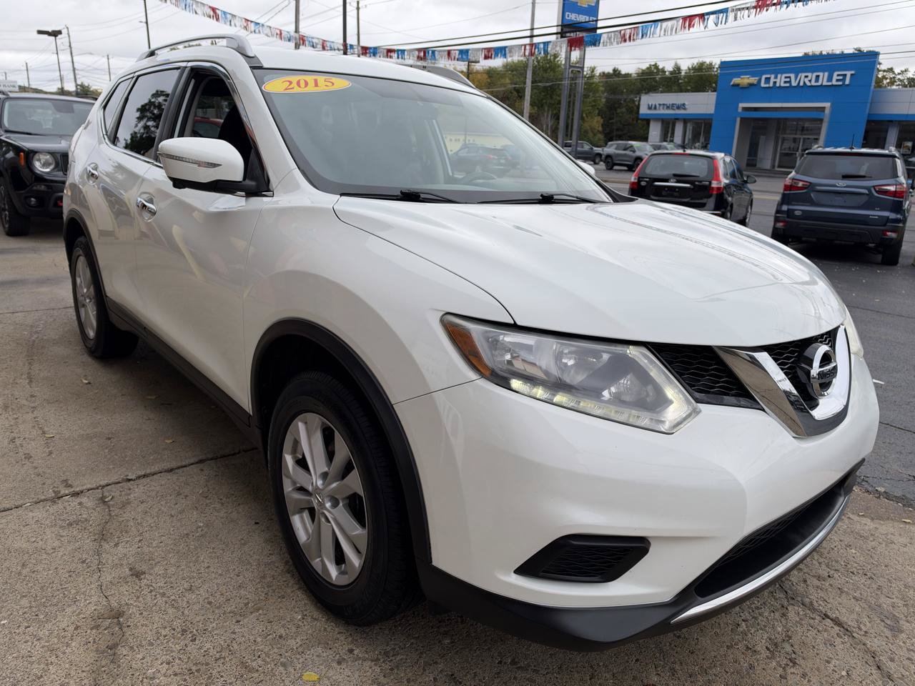 Used 2015 Nissan Rogue SV w/ SV Premium Package AWD/4WD image 7