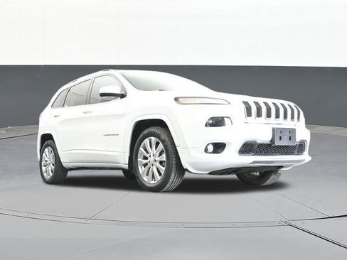 Used 2018 Jeep Cherokee Overland AWD/4WD image 55