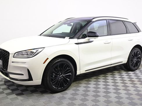 New 2026 Lincoln Corsair Reserve w/ Jet Appearance Package image 2