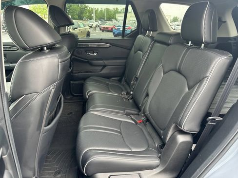 Used 2023 Honda Pilot Elite image 16