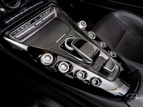 Used 2018 Mercedes-Benz AMG GT Roadster image 40