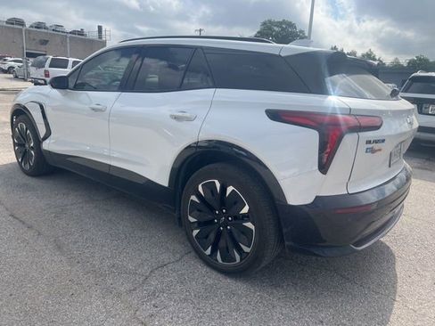 Used 2024 Chevrolet Blazer EV RS image 3