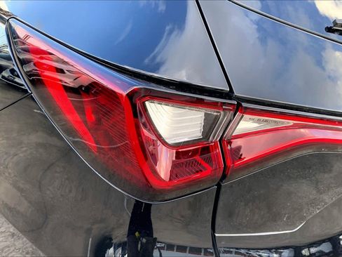 Used 2025 Acura MDX SH-AWD w/ Technology Package image 27