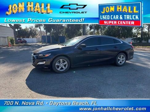 Used 2023 Chevrolet Malibu LS image 2