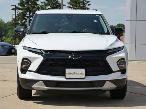 Used 2024 Chevrolet Blazer LT w/ Convenience Package AWD/4WD image 2