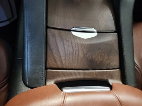 Used 2018 Cadillac Escalade Premium Luxury w/ LPO, Radiant Package image 30