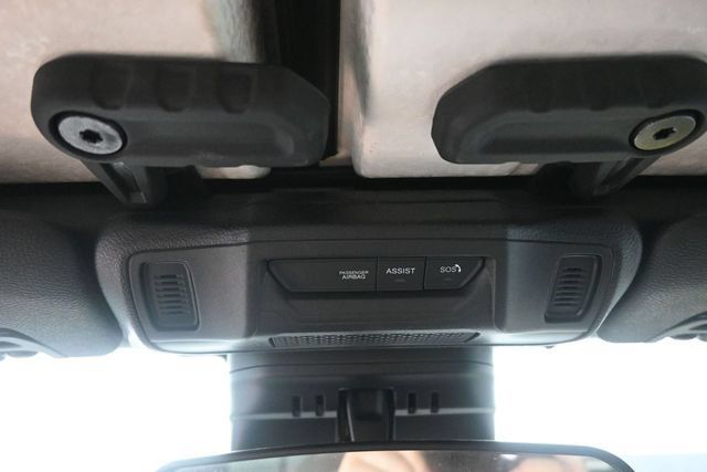 Used 2024 Jeep Gladiator Sport AWD/4WD image 31