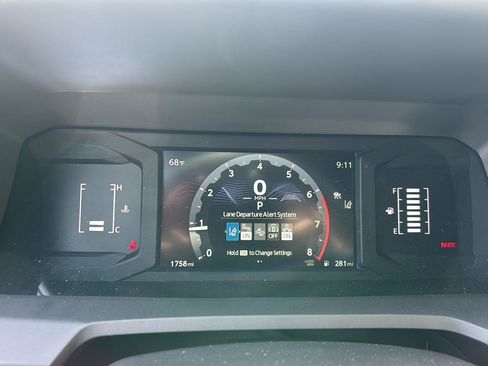 Used 2025 Toyota Tacoma SR5 AWD/4WD image 3