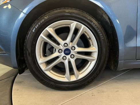 Used 2018 Ford Fusion SE w/ Fusion SE Technology Package FWD image 25