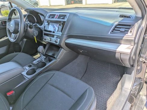 Used 2019 Subaru Outback 2.5i AWD/4WD image 23
