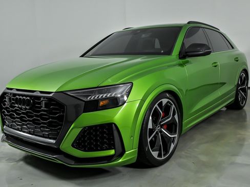 Used 2021 Audi RS Q8 w/ Carbon Optic Package AWD/4WD image 5