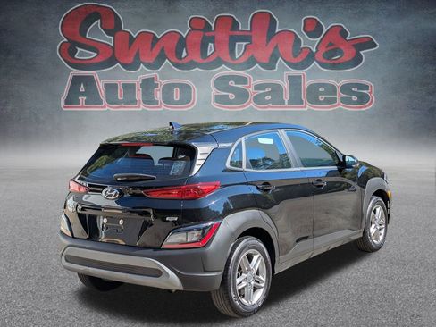 Used 2023 Hyundai Kona SE image 6