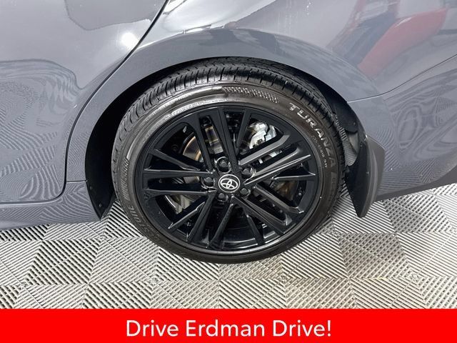 Used 2026 Toyota Camry SE FWD image 4
