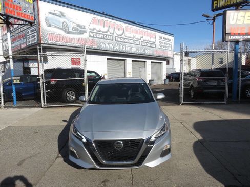 Used 2022 Nissan Altima 2.5 SV image 6