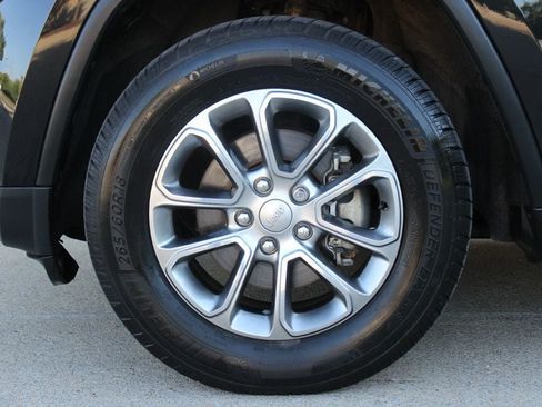 Used 2015 Jeep Grand Cherokee Limited w/ Luxury Group II RWD image 19