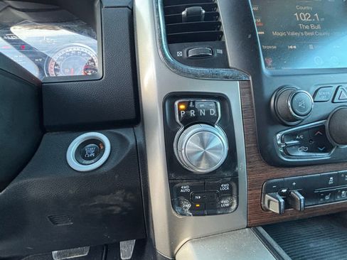 Used 2014 RAM 1500 Laramie w/ Convenience Group image 14