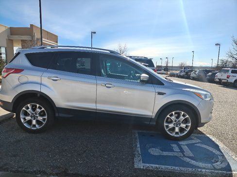 Used 2014 Ford Escape Titanium image 2
