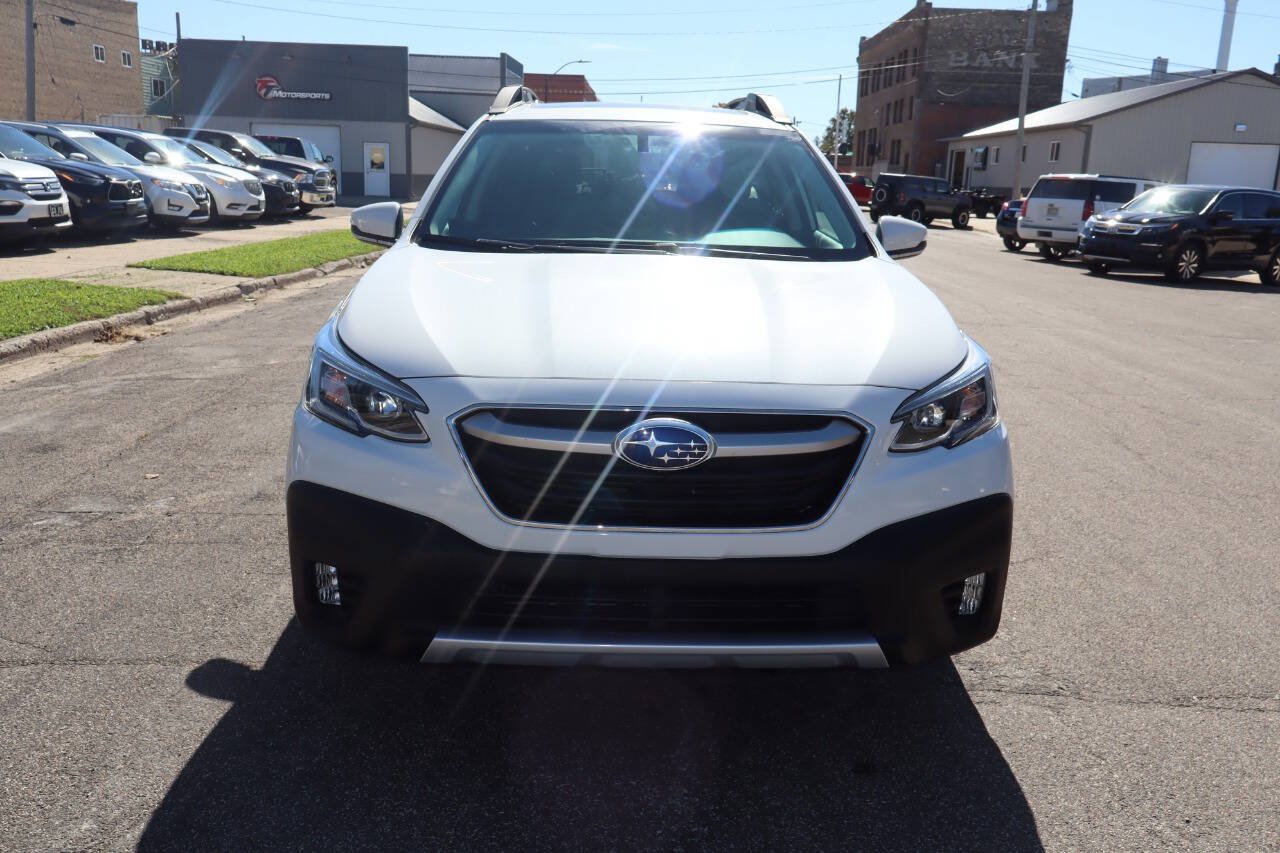 Used 2020 Subaru Outback Limited w/ Popular Package #2 AWD/4WD image 12