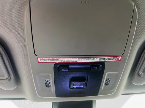 Used 2022 Toyota Camry SE w/ Convenience Package image 22