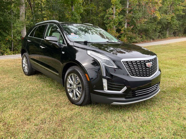Used 2023 Cadillac XT5 Premium Luxury w/ Technology Package AWD/4WD image 3
