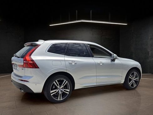 Used 2019 Volvo XC60 T5 Momentum w/ Multimedia Package AWD/4WD image 7