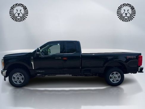 New 2026 Ford F250 XLT w/ FX4 Off-Road Package AWD/4WD image 10