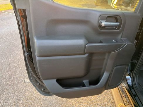 Used 2019 Chevrolet Silverado 1500 LT w/ All-Star Edition image 17