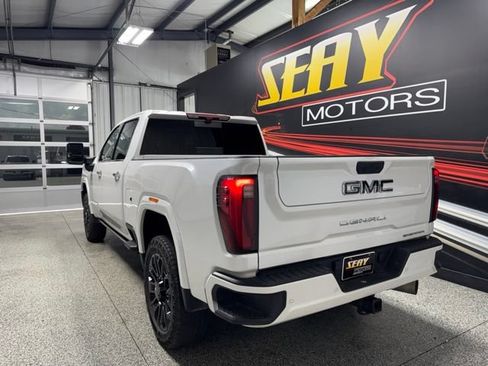 Used 2025 GMC Sierra 2500 Denali Ultimate AWD/4WD image 16